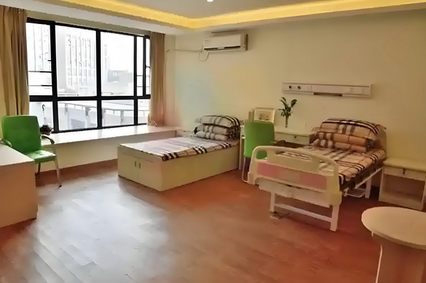 腹黑男当道：俏皇后掀翻地府